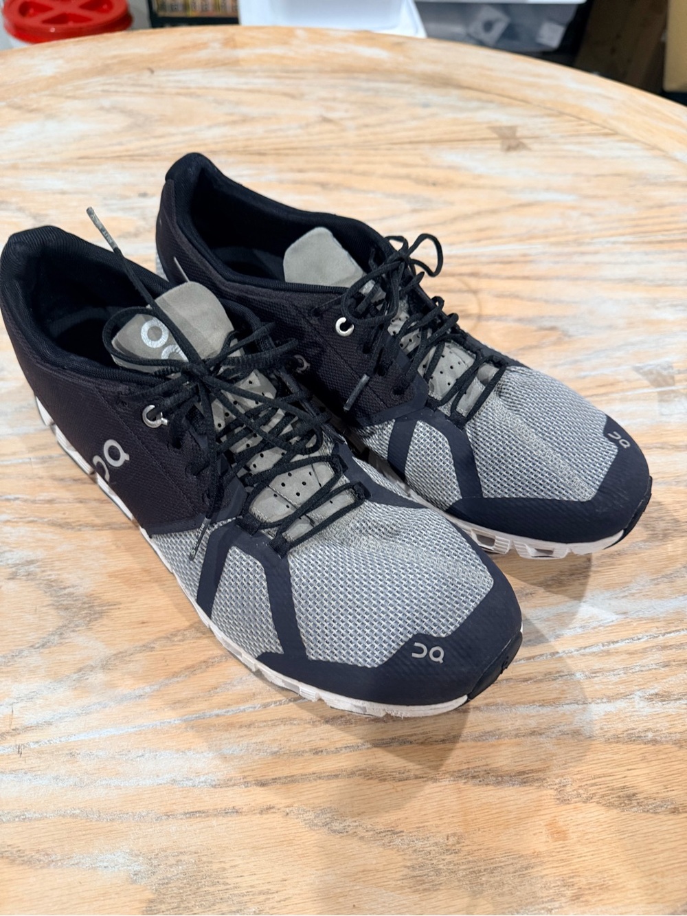 On Cloud Running Sneakers